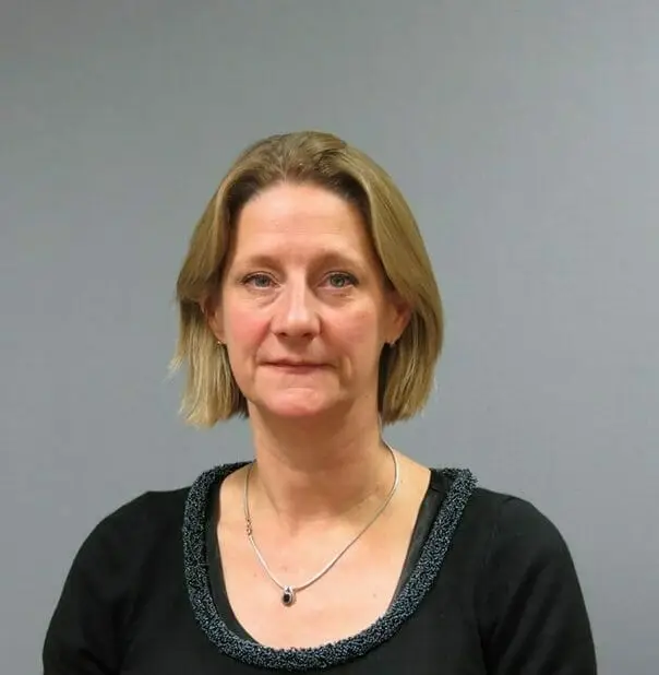 Dr-Polly-Richards